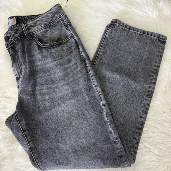 Cabi 100% BF Boyfriend Relaxed Women's Gray Jeans Size 6 NWOT - Picture 2 of 8